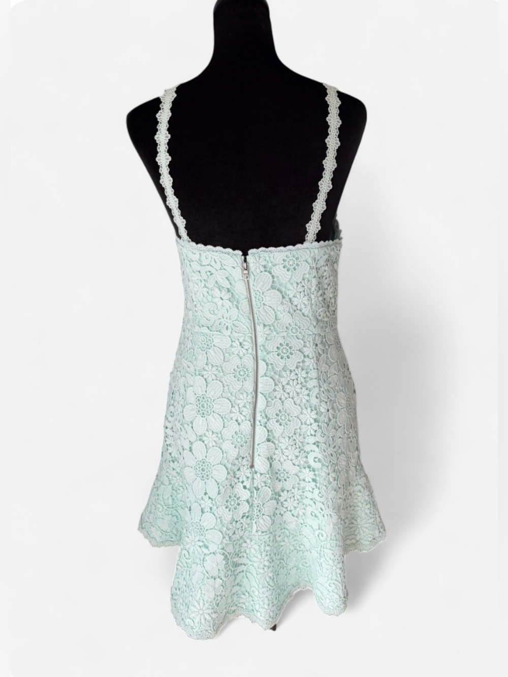 Alice + Olivia Mint Green Floral Lace Fit & Flare Dress Size 6 - Picture 4 of 6